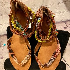 Sandals size 7